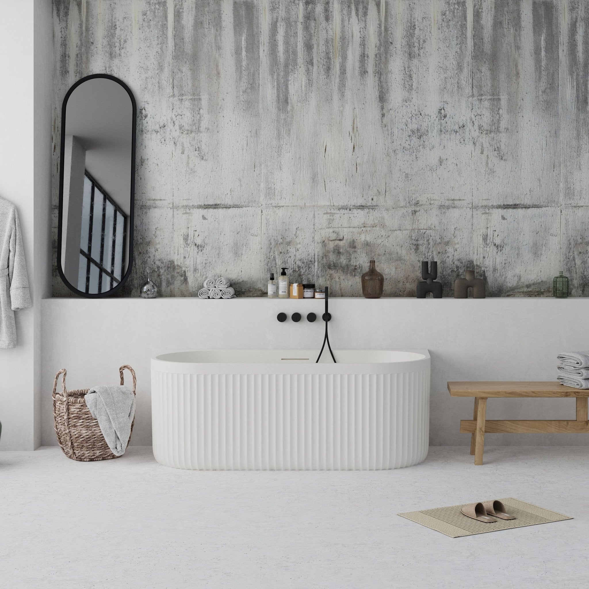 Ideavit | Solidarchtec Wall 67" x 31" Bathtub - U S H I Ideavit